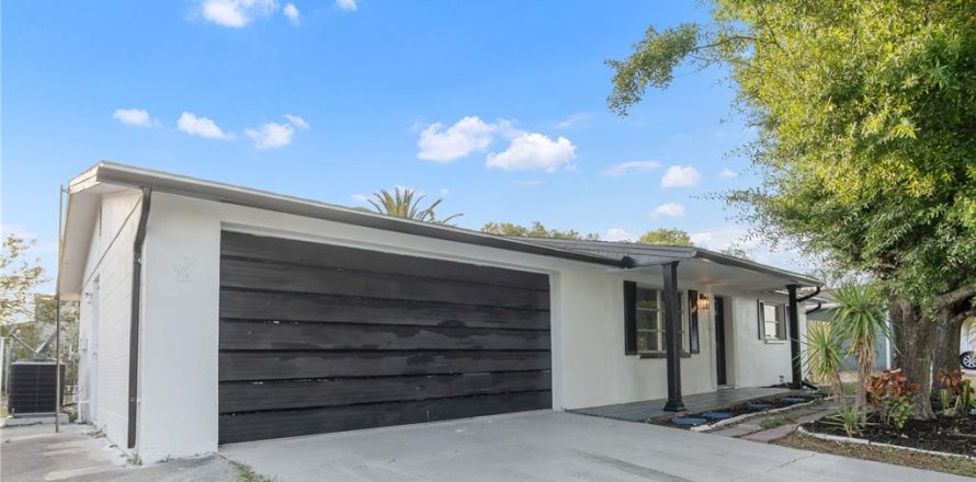 Villa ou maison à Port Richey, Floride 3 chambres, 91.42 m2 № 1654613