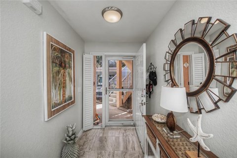 Condo in Port Charlotte, Florida, 2 bedrooms  № 2134858 - photo 11