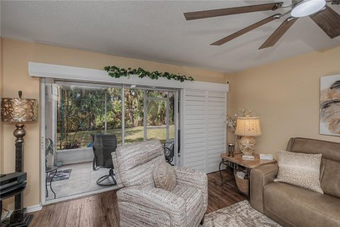 Condo in Port Charlotte, Florida, 2 bedrooms  № 2134858 - photo 19