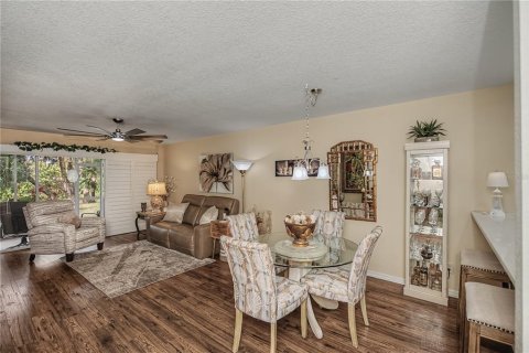 Condo in Port Charlotte, Florida, 2 bedrooms  № 2134858 - photo 12