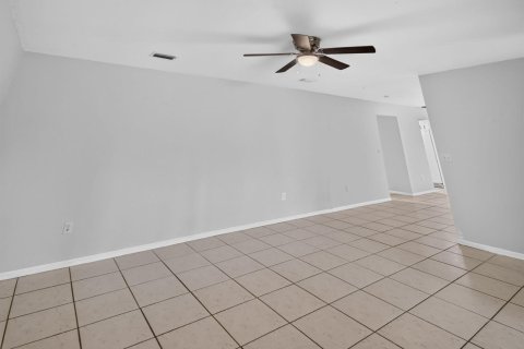 Townhouse in Wellington, Florida 3 bedrooms, 193.42 sq.m. № 2428490 - photo 24