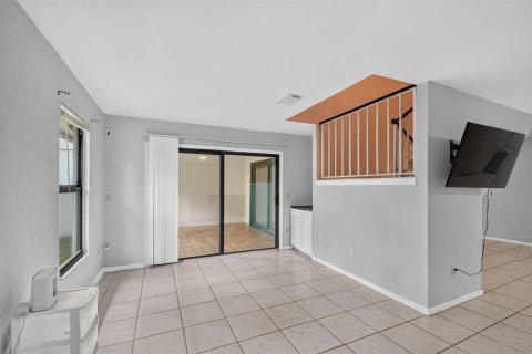 Townhouse in Wellington, Florida 3 bedrooms, 193.42 sq.m. № 2428490 - photo 18