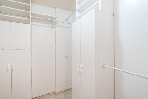 Condominio en alquiler en Fort Lauderdale, Florida, 2 dormitorios, 102.19 m2 № 1881485 - foto 9