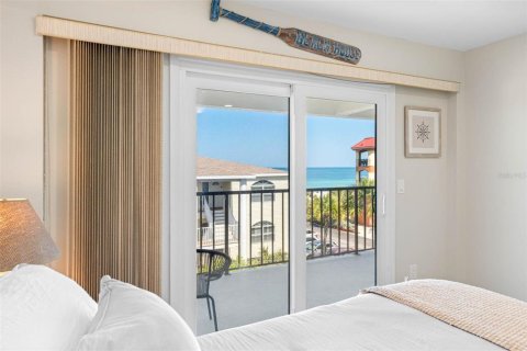 Copropriété à vendre à Indian Rocks Beach, Floride: 2 chambres, 100.33 m2 № 2375827 - photo 16