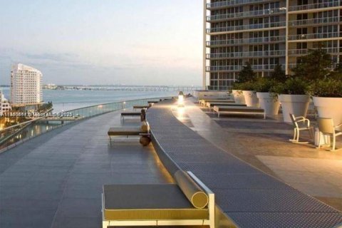 Condo in Miami, Florida, 2 bedrooms  № 1929120 - photo 10