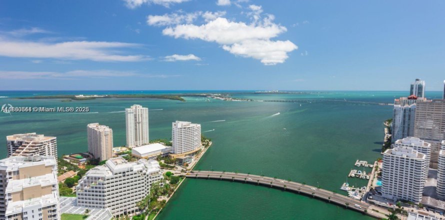 Condominio en Miami, Florida, 2 dormitorios № 1929120