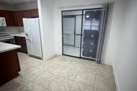 Appartement à louer à West Palm Beach, Floride: 2 chambres, 81.29 m2 № 2439189 - photo 5