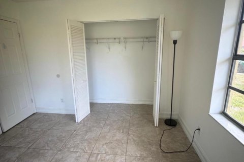 Appartement à louer à West Palm Beach, Floride: 2 chambres, 81.29 m2 № 2439189 - photo 6