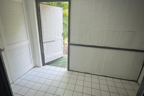 Appartement à louer à West Palm Beach, Floride: 2 chambres, 81.29 m2 № 2439189 - photo 8