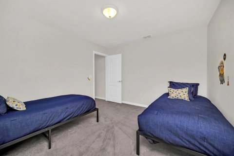 House in Davenport, Florida 7 bedrooms, 295.06 sq.m. № 2393663 - photo 30