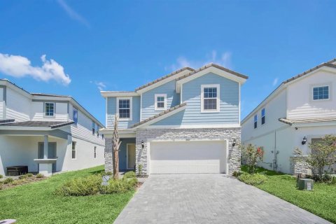 House in Davenport, Florida 7 bedrooms, 295.06 sq.m. № 2393663