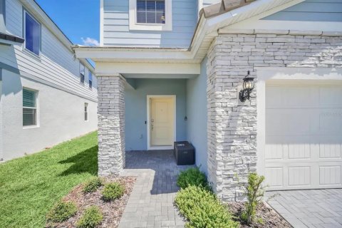 House in Davenport, Florida 7 bedrooms, 295.06 sq.m. № 2393663 - photo 3