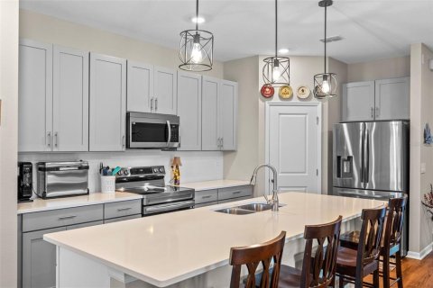 Casa en venta en Deltona, Florida, 4 dormitorios, 176.7 m2 № 1886678 - foto 4