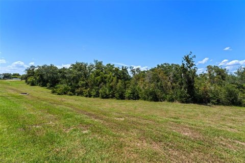 Casa en venta en Deltona, Florida, 4 dormitorios, 176.7 m2 № 1886678 - foto 27