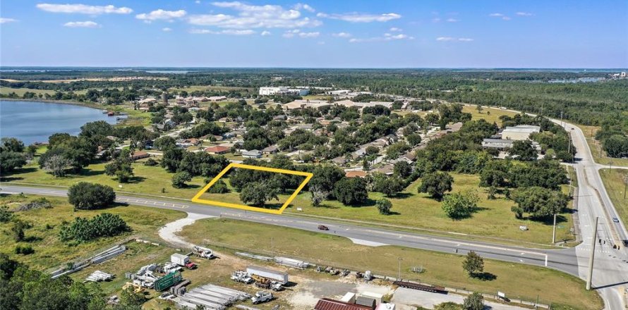 Terreno en Tavares, Florida № 1908873