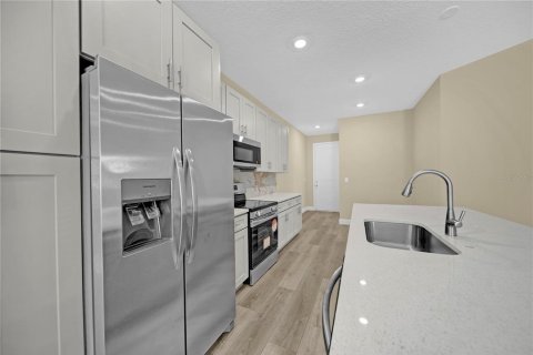 House in Winter Garden, Florida 3 bedrooms, 135.27 sq.m. № 1884520 - photo 10