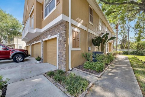 Copropriété à vendre à Tampa, Floride: 2 chambres, 117.43 m2 № 2344618 - photo 4