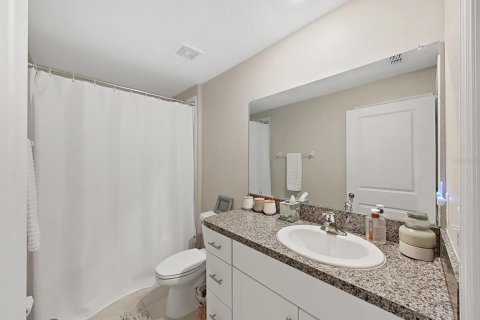 House in Wimauma, Florida 4 bedrooms, 179.77 sq.m. № 2200788 - photo 12