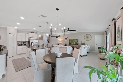 House in Wimauma, Florida 4 bedrooms, 179.77 sq.m. № 2200788 - photo 25