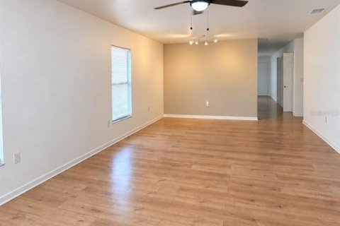 Villa ou maison à vendre à Winter Haven, Floride: 2 chambres, 169.64 m2 № 2414063 - photo 2
