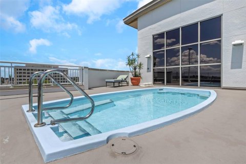 Condo in Tampa, Florida, 1 bedroom  № 1803556 - photo 27