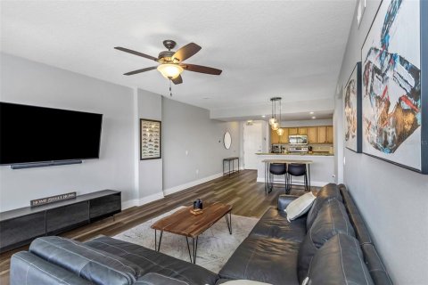 Condo in Tampa, Florida, 1 bedroom  № 1803556 - photo 8