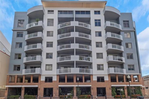 Condo in Tampa, Florida, 1 bedroom  № 1803556 - photo 2