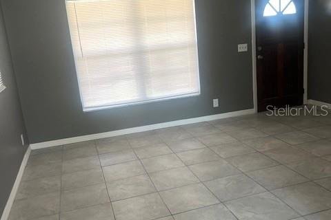 House in Tampa, Florida 3 bedrooms, 93.09 sq.m. № 1851438 - photo 2
