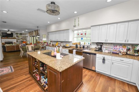 Villa ou maison à vendre à Lakeland, Floride: 4 chambres, 311.41 m2 № 2405382 - photo 13