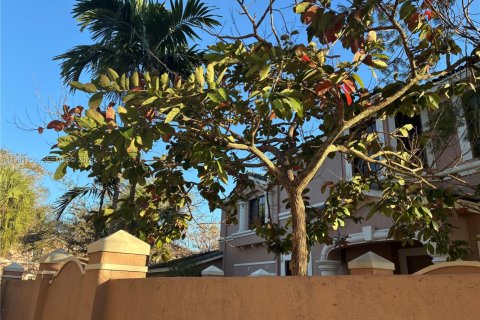 Снять в аренду кондоминиум в Уэстон, Флорида 3 спальни, 144.93м2, № 2047978 - фото 15