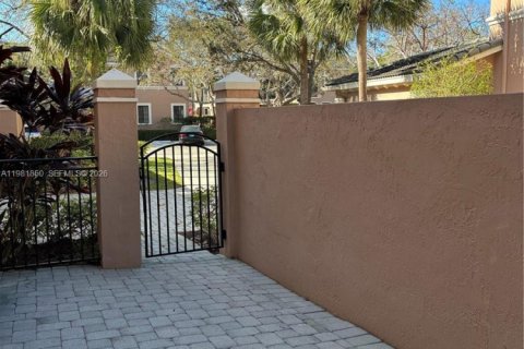 Снять в аренду кондоминиум в Уэстон, Флорида 3 спальни, 144.93м2, № 2047978 - фото 14