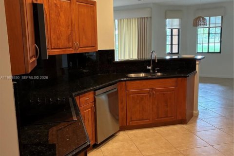 Снять в аренду кондоминиум в Уэстон, Флорида 3 спальни, 144.93м2, № 2047978 - фото 28