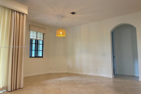 Снять в аренду кондоминиум в Уэстон, Флорида 3 спальни, 144.93м2, № 2047978 - фото 23