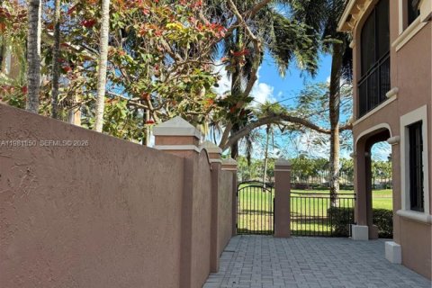 Снять в аренду кондоминиум в Уэстон, Флорида 3 спальни, 144.93м2, № 2047978 - фото 12