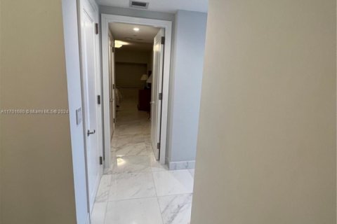Condominio en venta en Miami, Florida, 2 dormitorios, 167.32 m2 № 1863715 - foto 25