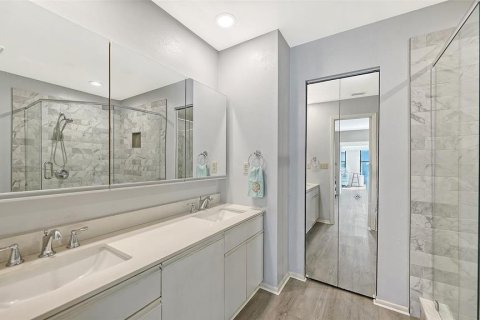 Copropriété à vendre à Sarasota, Floride: 2 chambres, 134.8 m2 № 2437240 - photo 23