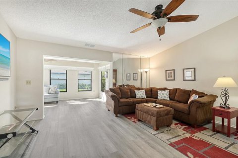 Copropriété à vendre à Sarasota, Floride: 2 chambres, 134.8 m2 № 2437240 - photo 11