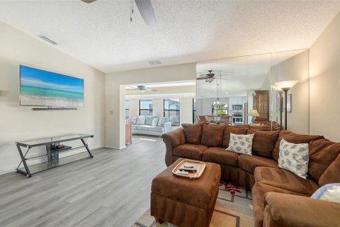 Copropriété à vendre à Sarasota, Floride: 2 chambres, 134.8 m2 № 2437240 - photo 12