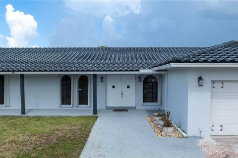 Casa en venta en Miami Gardens, Florida, 4 dormitorios, 193.14 m2 № 1802540 - foto 1