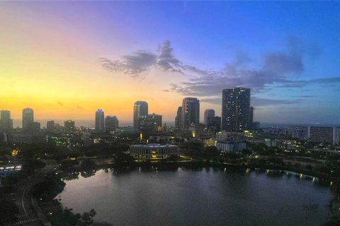 Condo in Saint Petersburg, Florida, 2 bedrooms  № 2231503