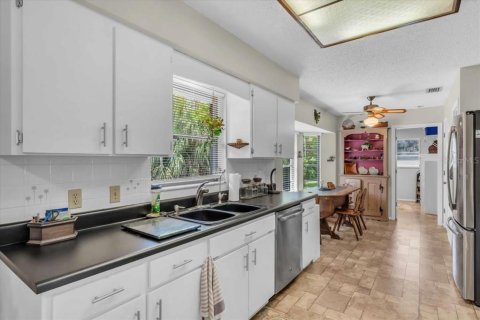 Villa ou maison à louer à Venice, Floride: 2 chambres, 113.34 m2 № 1878151 - photo 10