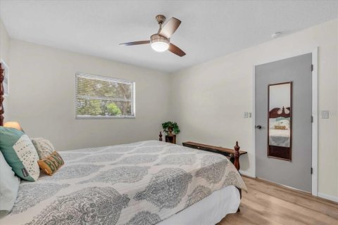 Villa ou maison à louer à Venice, Floride: 2 chambres, 113.34 m2 № 1878151 - photo 21