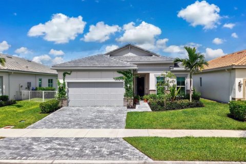 House in Delray Beach, Florida 4 bedrooms, 197.7 sq.m. № 2389938