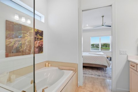 House in Delray Beach, Florida 4 bedrooms, 197.7 sq.m. № 2389938 - photo 29