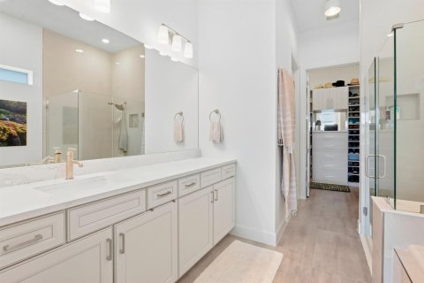 House in Delray Beach, Florida 4 bedrooms, 197.7 sq.m. № 2389938 - photo 28