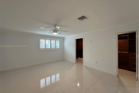 Снять в аренду виллу или дом в Пайнкрест, Флорида 4 спальни, 213.77м2, № 1992727 - фото 12