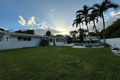 Снять в аренду виллу или дом в Пайнкрест, Флорида 4 спальни, 213.77м2, № 1992727 - фото 29