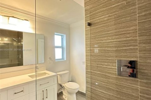 Снять в аренду виллу или дом в Пайнкрест, Флорида 4 спальни, 213.77м2, № 1992727 - фото 23