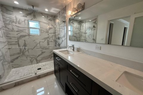 Снять в аренду виллу или дом в Пайнкрест, Флорида 4 спальни, 213.77м2, № 1992727 - фото 17