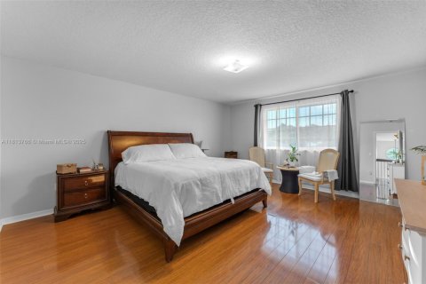 Casa en venta en Miami, Florida, 3 dormitorios, 192.87 m2 № 1762900 - foto 26